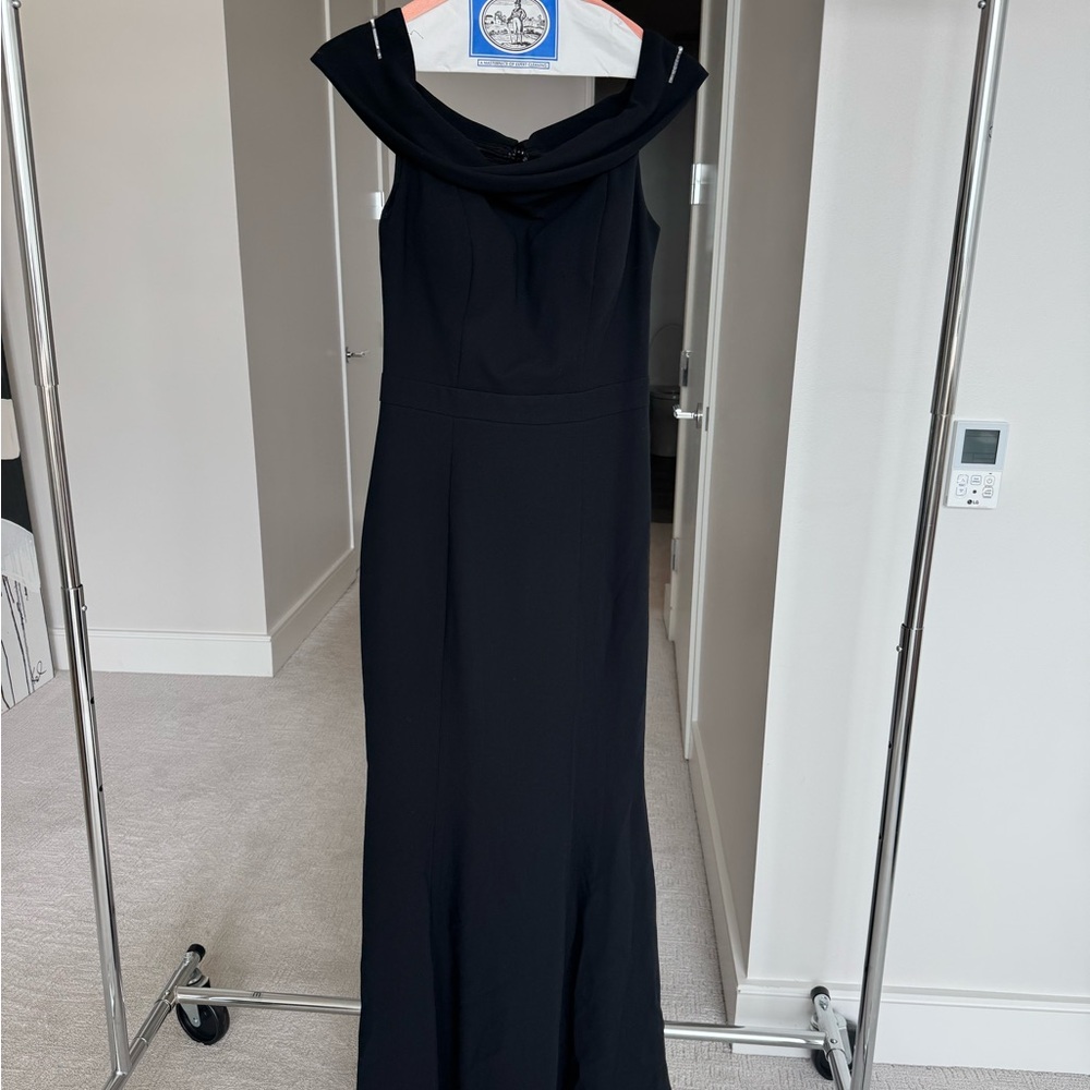 Elegant Black Evening Gown